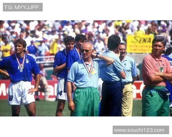 巴西男足主教练确认参加2022年世界杯预选赛，球迷高呼支持！